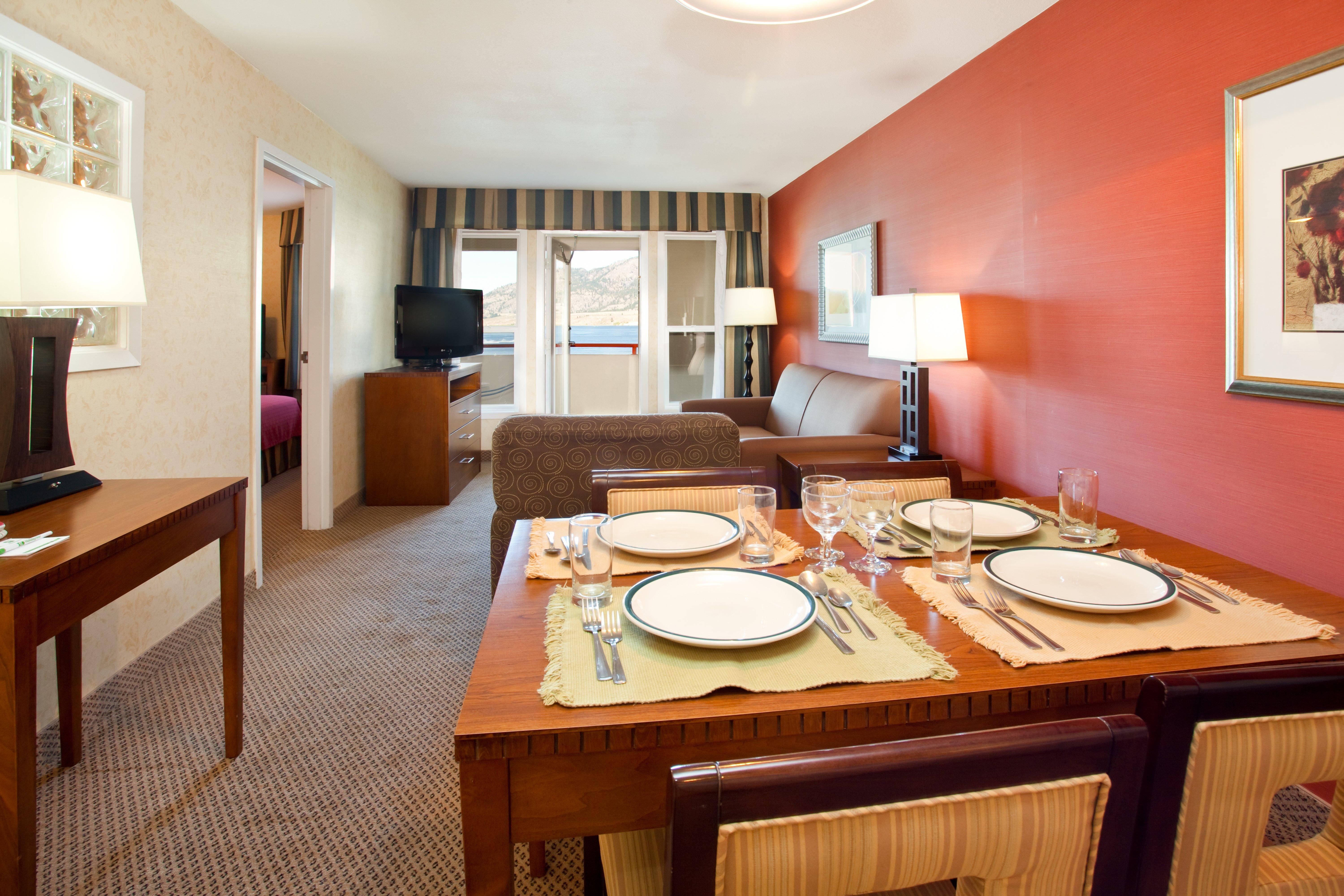 Holiday Inn Hotel & Suites Osoyoos By Ihg Стая снимка