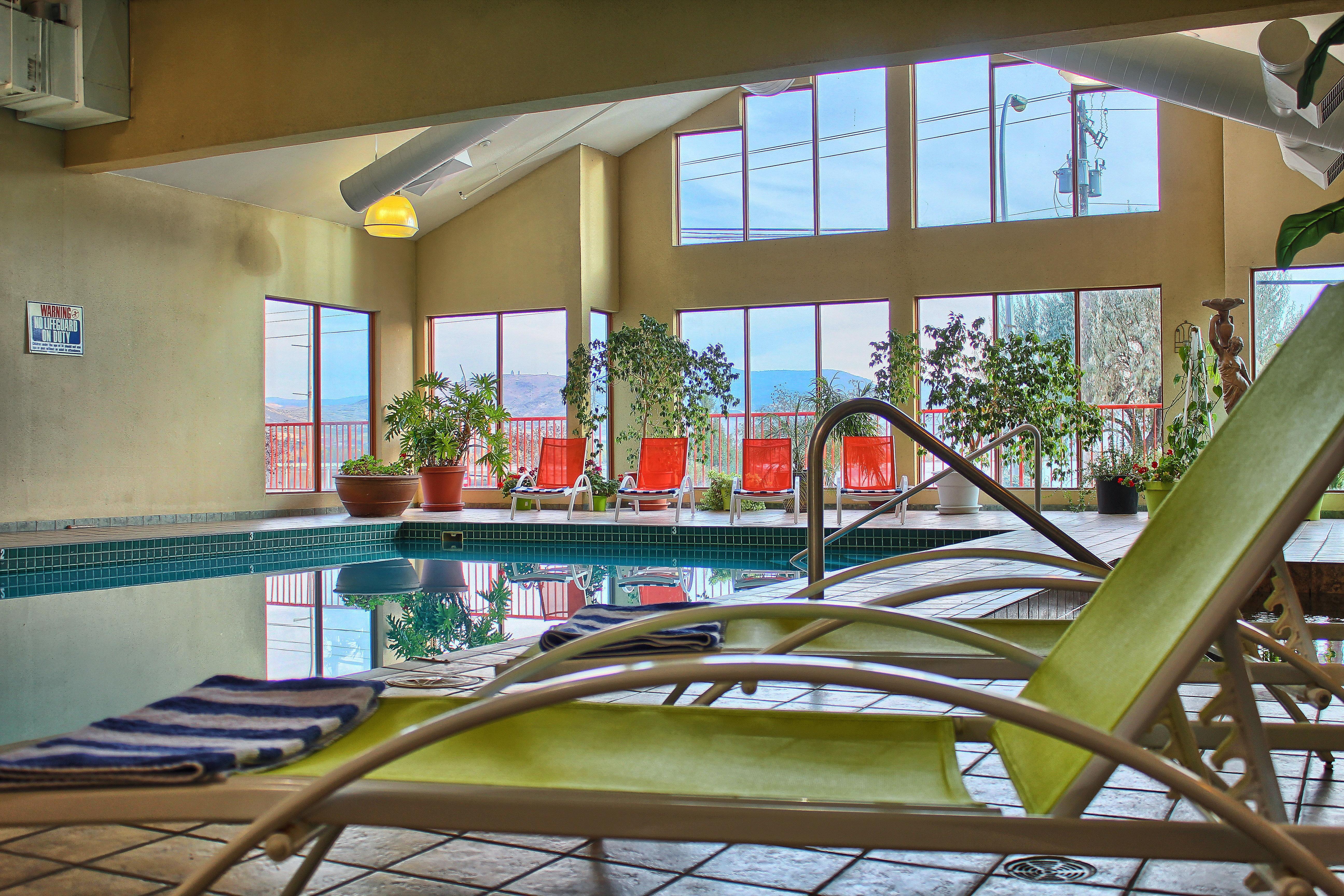 Holiday Inn Hotel & Suites Osoyoos By Ihg Екстериор снимка