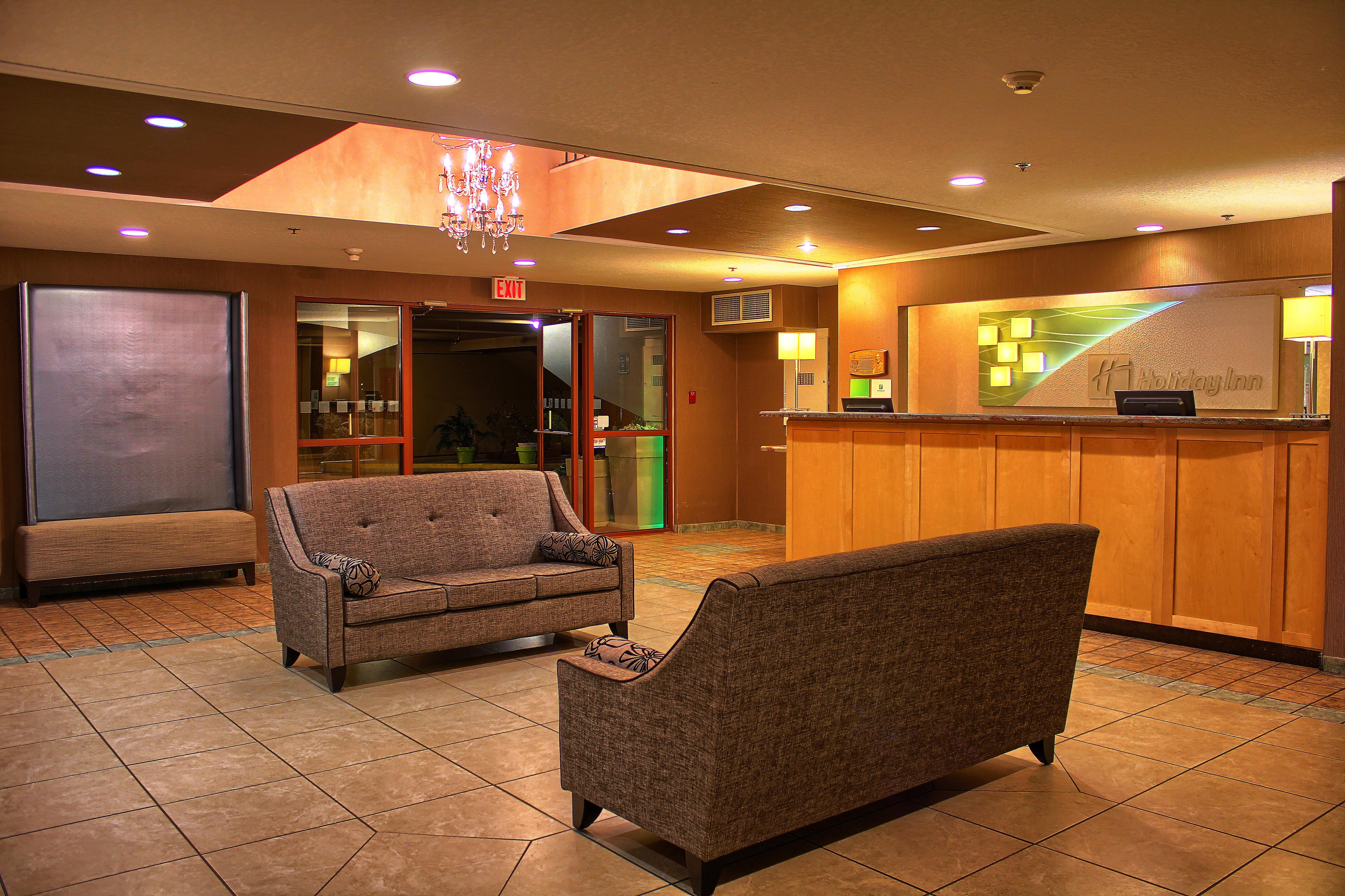 Holiday Inn Hotel & Suites Osoyoos By Ihg Екстериор снимка